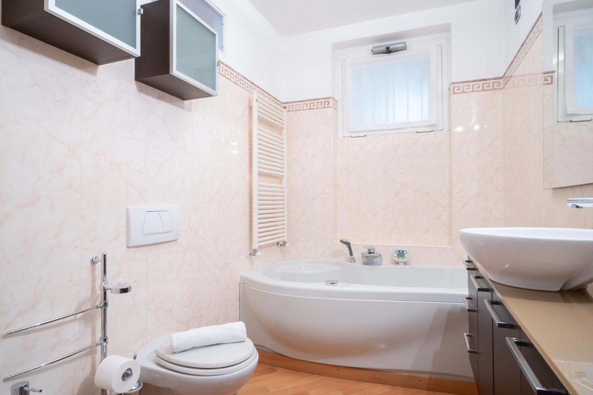 Como Lake - Apartment In Residence 5 Minutes From Lecco Center Galbiate Exterior photo