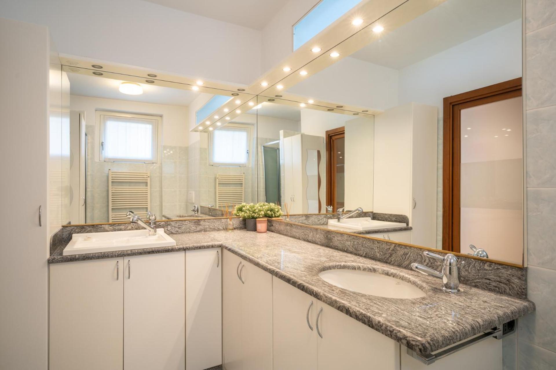 Como Lake - Apartment In Residence 5 Minutes From Lecco Center Galbiate Exterior photo