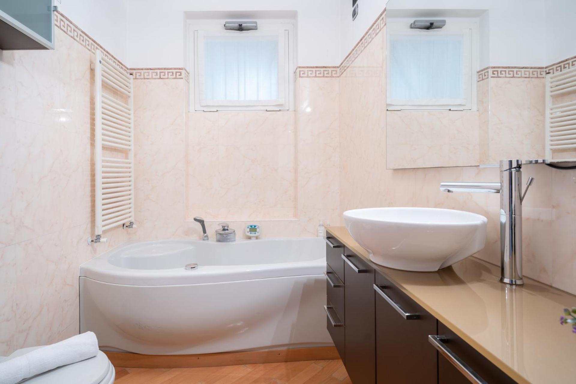 Como Lake - Apartment In Residence 5 Minutes From Lecco Center Galbiate Exterior photo